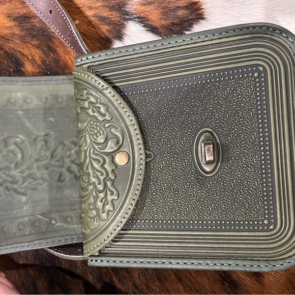 Olive Green Leather Tooled Crossbody Purse - Picture 3 of 6